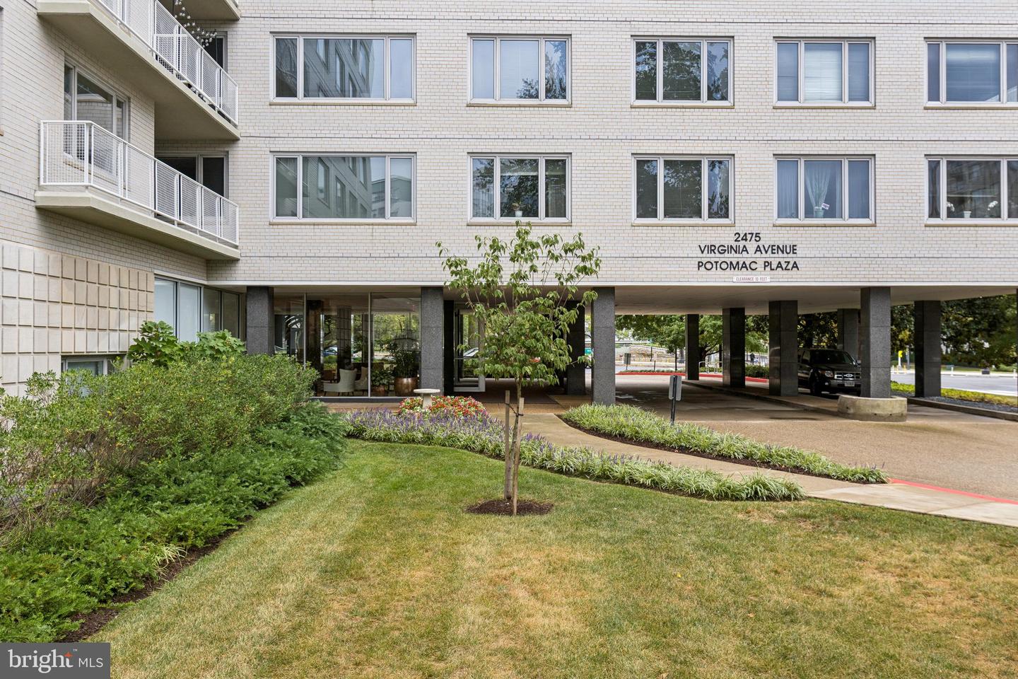 2475 VIRGINIA AVE NW #828, WASHINGTON, District Of Columbia 20037, 1 Bedroom Bedrooms, ,1 BathroomBathrooms,Residential,For sale,2475 VIRGINIA AVE NW #828,DCDC2222426 MLS # DCDC2222426