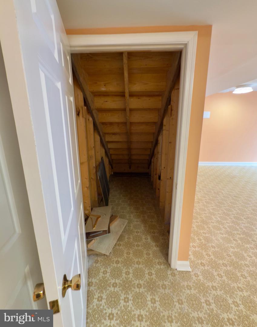 2664 WARRENTON RD, FREDERICKSBURG, Virginia 22406, 3 Bedrooms Bedrooms, ,2 BathroomsBathrooms,Residential,For sale,2664 WARRENTON RD,VAST2042696 MLS # VAST2042696