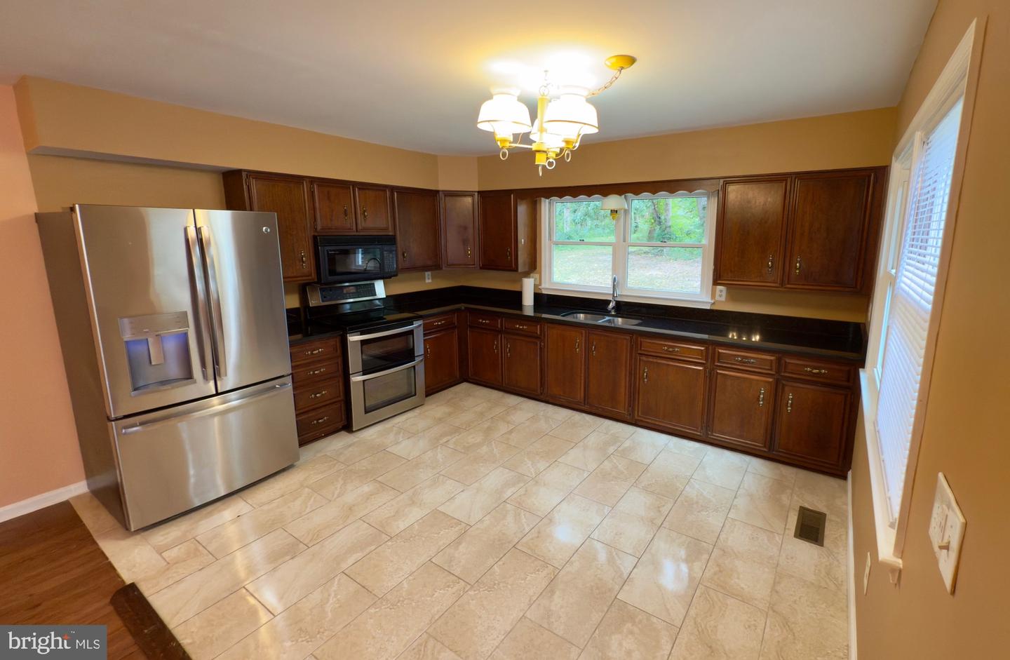 2664 WARRENTON RD, FREDERICKSBURG, Virginia 22406, 3 Bedrooms Bedrooms, ,2 BathroomsBathrooms,Residential,For sale,2664 WARRENTON RD,VAST2042696 MLS # VAST2042696