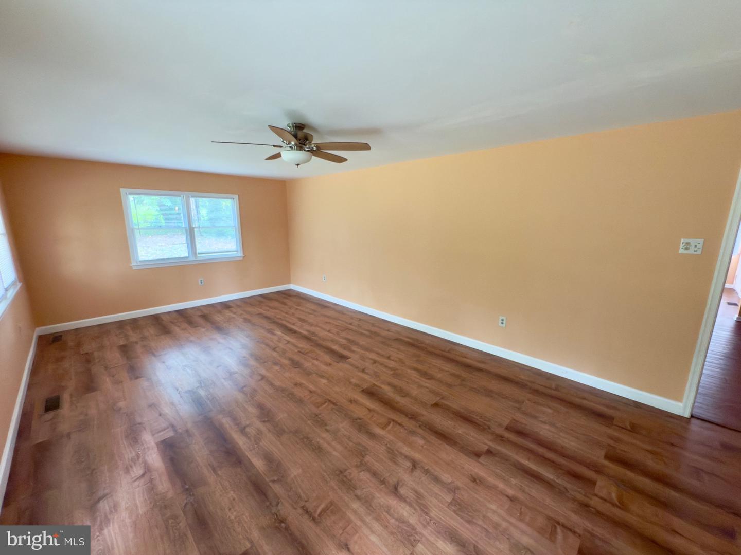 2664 WARRENTON RD, FREDERICKSBURG, Virginia 22406, 3 Bedrooms Bedrooms, ,2 BathroomsBathrooms,Residential,For sale,2664 WARRENTON RD,VAST2042696 MLS # VAST2042696