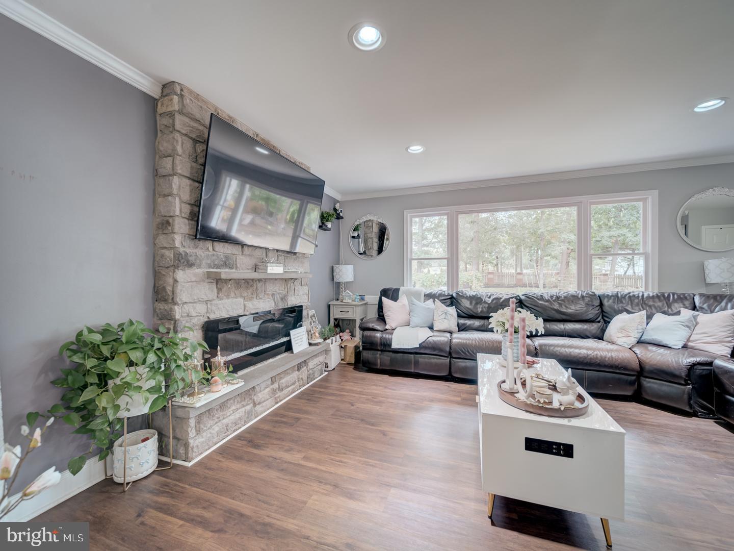 11286 LUCASVILLE RD, MANASSAS, Virginia 20112, 6 Bedrooms Bedrooms, 9 Rooms Rooms,3 BathroomsBathrooms,Residential,For sale,11286 LUCASVILLE RD,VAPW2104108 MLS # VAPW2104108