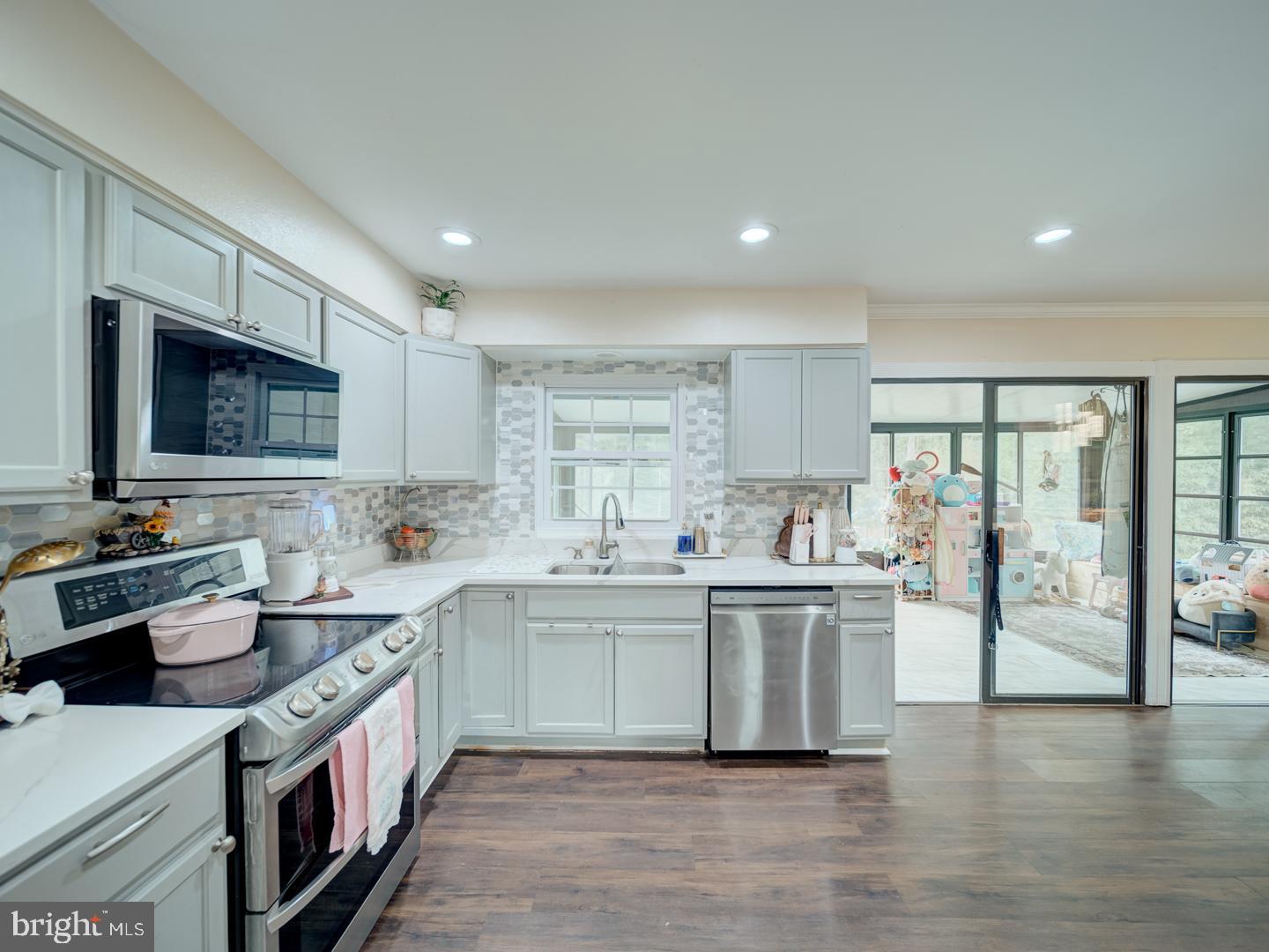 11286 LUCASVILLE RD, MANASSAS, Virginia 20112, 6 Bedrooms Bedrooms, 9 Rooms Rooms,3 BathroomsBathrooms,Residential,For sale,11286 LUCASVILLE RD,VAPW2104108 MLS # VAPW2104108