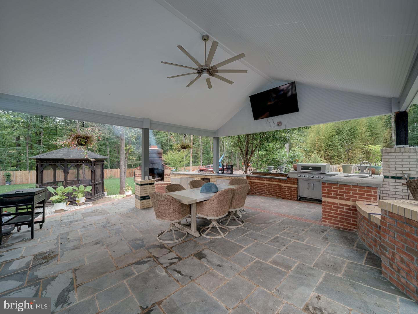 11286 LUCASVILLE RD, MANASSAS, Virginia 20112, 6 Bedrooms Bedrooms, 9 Rooms Rooms,3 BathroomsBathrooms,Residential,For sale,11286 LUCASVILLE RD,VAPW2104108 MLS # VAPW2104108