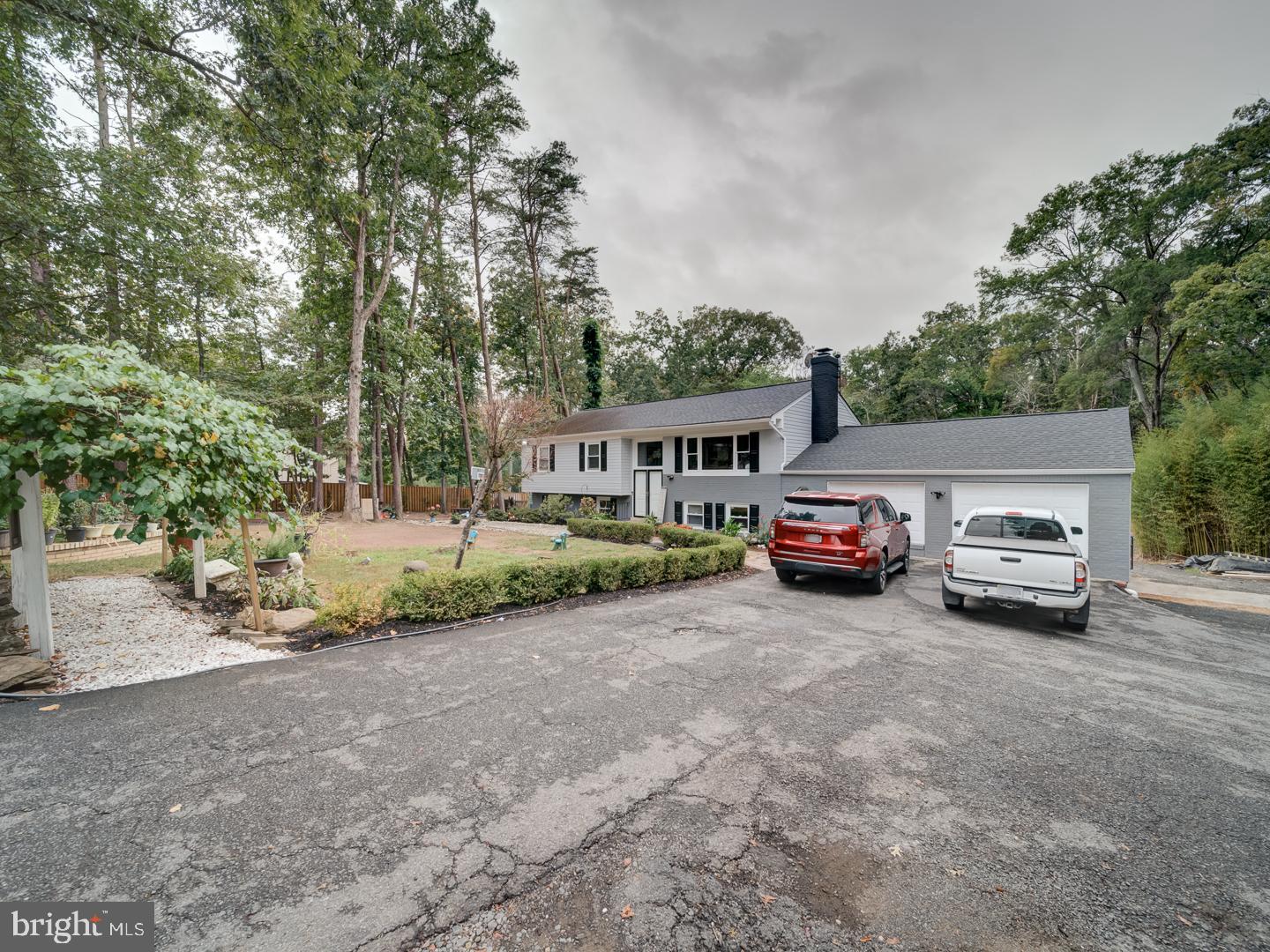 11286 LUCASVILLE RD, MANASSAS, Virginia 20112, 6 Bedrooms Bedrooms, 9 Rooms Rooms,3 BathroomsBathrooms,Residential,For sale,11286 LUCASVILLE RD,VAPW2104108 MLS # VAPW2104108