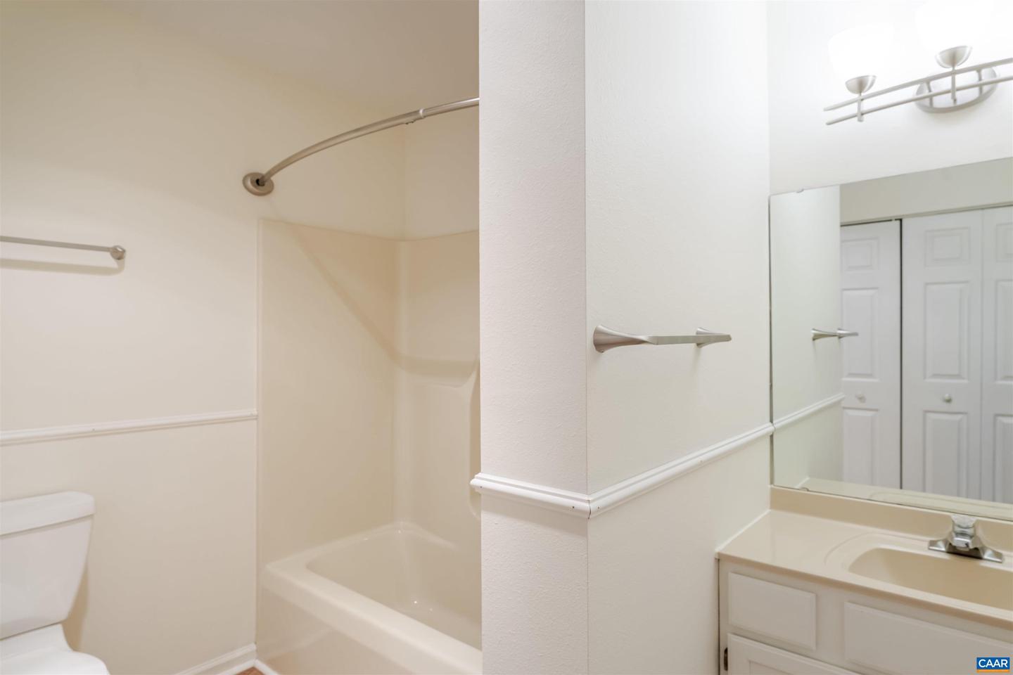 8 HARDWOOD RD, PALMYRA, Virginia 22963, 3 Bedrooms Bedrooms, ,2 BathroomsBathrooms,Residential,For sale,8 HARDWOOD RD,669056 MLS # 669056
