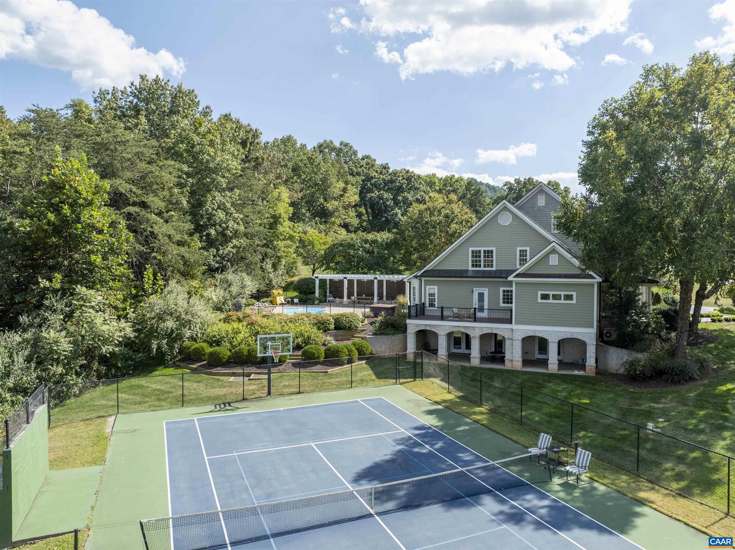 723 RETRIEVER RUN, CHARLOTTESVILLE, Virginia 22903, 5 Bedrooms Bedrooms, ,6 BathroomsBathrooms,Residential,For sale,723 RETRIEVER RUN,669060 MLS # 669060