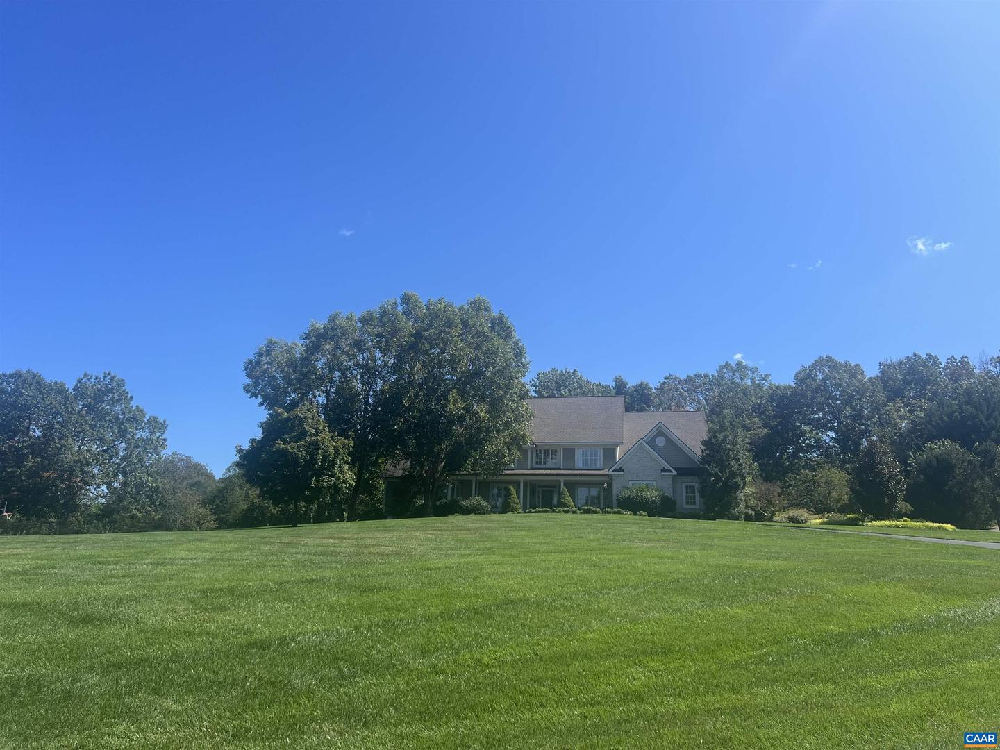 723 RETRIEVER RUN, CHARLOTTESVILLE, Virginia 22903, 5 Bedrooms Bedrooms, ,6 BathroomsBathrooms,Residential,For sale,723 RETRIEVER RUN,669060 MLS # 669060