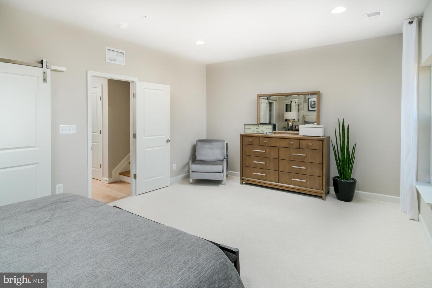 12580 OVATION DR, FAIRFAX, Virginia 22033, 3 Bedrooms Bedrooms, ,3 BathroomsBathrooms,Residential,For sale,12580 OVATION DR,VAFX2267794 MLS # VAFX2267794