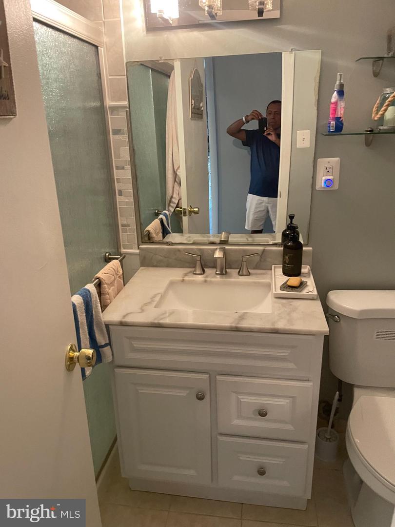 2845 WINDSOR DR #302, FALLS CHURCH, Virginia 22042, 2 Bedrooms Bedrooms, ,1 BathroomBathrooms,Residential,For sale,2845 WINDSOR DR #302,VAFX2267800 MLS # VAFX2267800 2845 WINDSOR DR #302, FALLS CHURCH, Virginia 22042, 2 Bedrooms Bedrooms, ,1 BathroomBathrooms,Residential,For sale,2845 WINDSOR DR #302,VAFX2267800 MLS # VAFX2267800