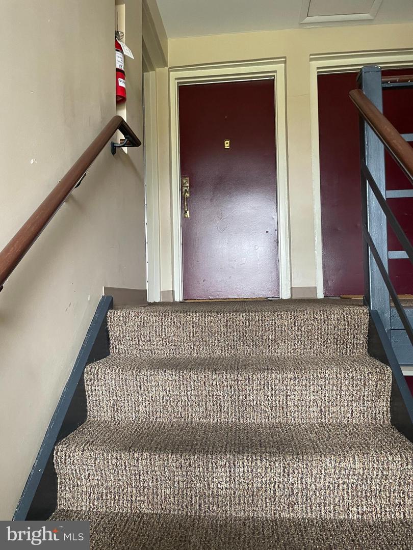 2845 WINDSOR DR #302, FALLS CHURCH, Virginia 22042, 2 Bedrooms Bedrooms, ,1 BathroomBathrooms,Residential,For sale,2845 WINDSOR DR #302,VAFX2267800 MLS # VAFX2267800 2845 WINDSOR DR #302, FALLS CHURCH, Virginia 22042, 2 Bedrooms Bedrooms, ,1 BathroomBathrooms,Residential,For sale,2845 WINDSOR DR #302,VAFX2267800 MLS # VAFX2267800