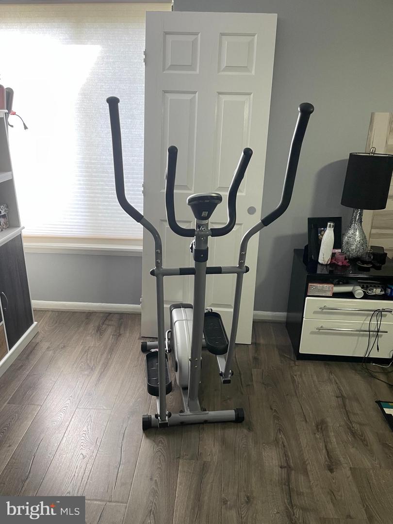 2845 WINDSOR DR #302, FALLS CHURCH, Virginia 22042, 2 Bedrooms Bedrooms, ,1 BathroomBathrooms,Residential,For sale,2845 WINDSOR DR #302,VAFX2267800 MLS # VAFX2267800 2845 WINDSOR DR #302, FALLS CHURCH, Virginia 22042, 2 Bedrooms Bedrooms, ,1 BathroomBathrooms,Residential,For sale,2845 WINDSOR DR #302,VAFX2267800 MLS # VAFX2267800