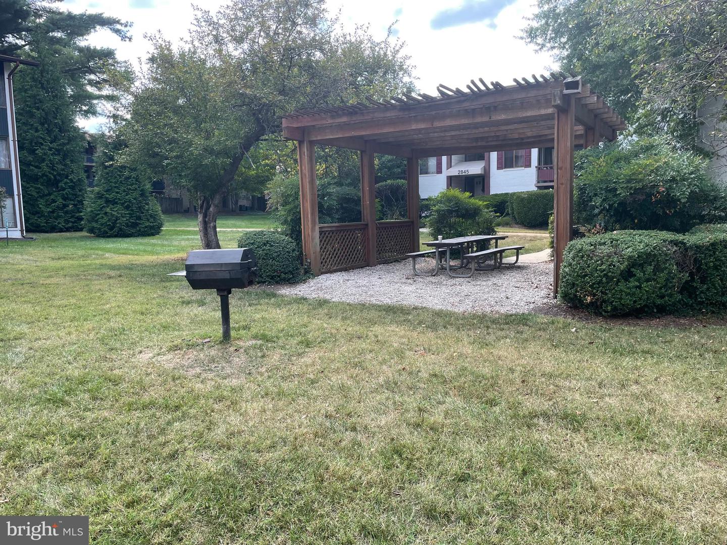 2845 WINDSOR DR #302, FALLS CHURCH, Virginia 22042, 2 Bedrooms Bedrooms, ,1 BathroomBathrooms,Residential,For sale,2845 WINDSOR DR #302,VAFX2267800 MLS # VAFX2267800 2845 WINDSOR DR #302, FALLS CHURCH, Virginia 22042, 2 Bedrooms Bedrooms, ,1 BathroomBathrooms,Residential,For sale,2845 WINDSOR DR #302,VAFX2267800 MLS # VAFX2267800