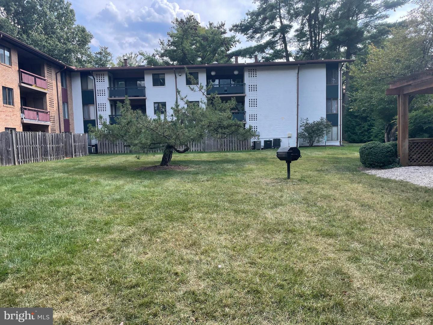 2845 WINDSOR DR #302, FALLS CHURCH, Virginia 22042, 2 Bedrooms Bedrooms, ,1 BathroomBathrooms,Residential,For sale,2845 WINDSOR DR #302,VAFX2267800 MLS # VAFX2267800 2845 WINDSOR DR #302, FALLS CHURCH, Virginia 22042, 2 Bedrooms Bedrooms, ,1 BathroomBathrooms,Residential,For sale,2845 WINDSOR DR #302,VAFX2267800 MLS # VAFX2267800