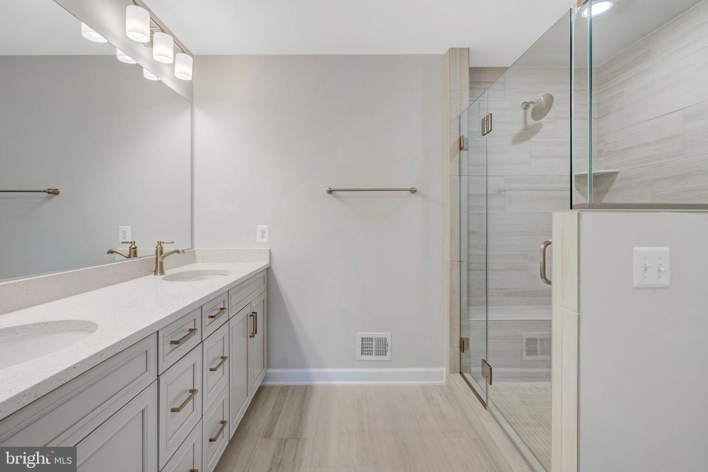 4321 FOUNTAINVIEW DR, FAIRFAX, Virginia 22033, 3 Bedrooms Bedrooms, ,3 BathroomsBathrooms,Residential,For sale,4321 FOUNTAINVIEW DR,VAFX2267814 MLS # VAFX2267814 4321 FOUNTAINVIEW DR, FAIRFAX, Virginia 22033, 3 Bedrooms Bedrooms, ,3 BathroomsBathrooms,Residential,For sale,4321 FOUNTAINVIEW DR,VAFX2267814 MLS # VAFX2267814