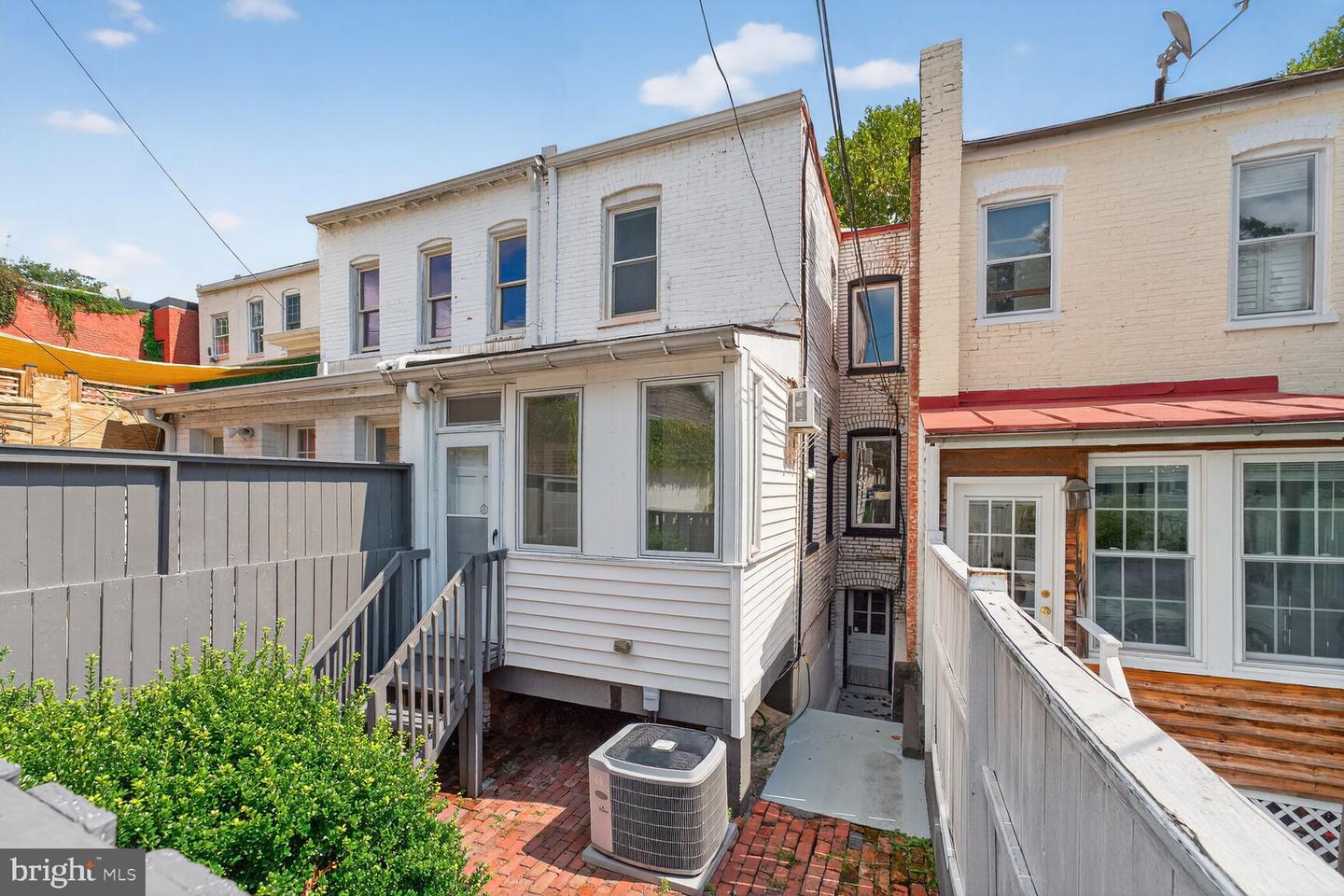 1656 33RD ST NW, WASHINGTON, District Of Columbia 20007, 2 Bedrooms Bedrooms, ,2 BathroomsBathrooms,Residential,For sale,1656 33RD ST NW,DCDC2222888 MLS # DCDC2222888 1656 33RD ST NW, WASHINGTON, District Of Columbia 20007, 2 Bedrooms Bedrooms, ,2 BathroomsBathrooms,Residential,For sale,1656 33RD ST NW,DCDC2222888 MLS # DCDC2222888