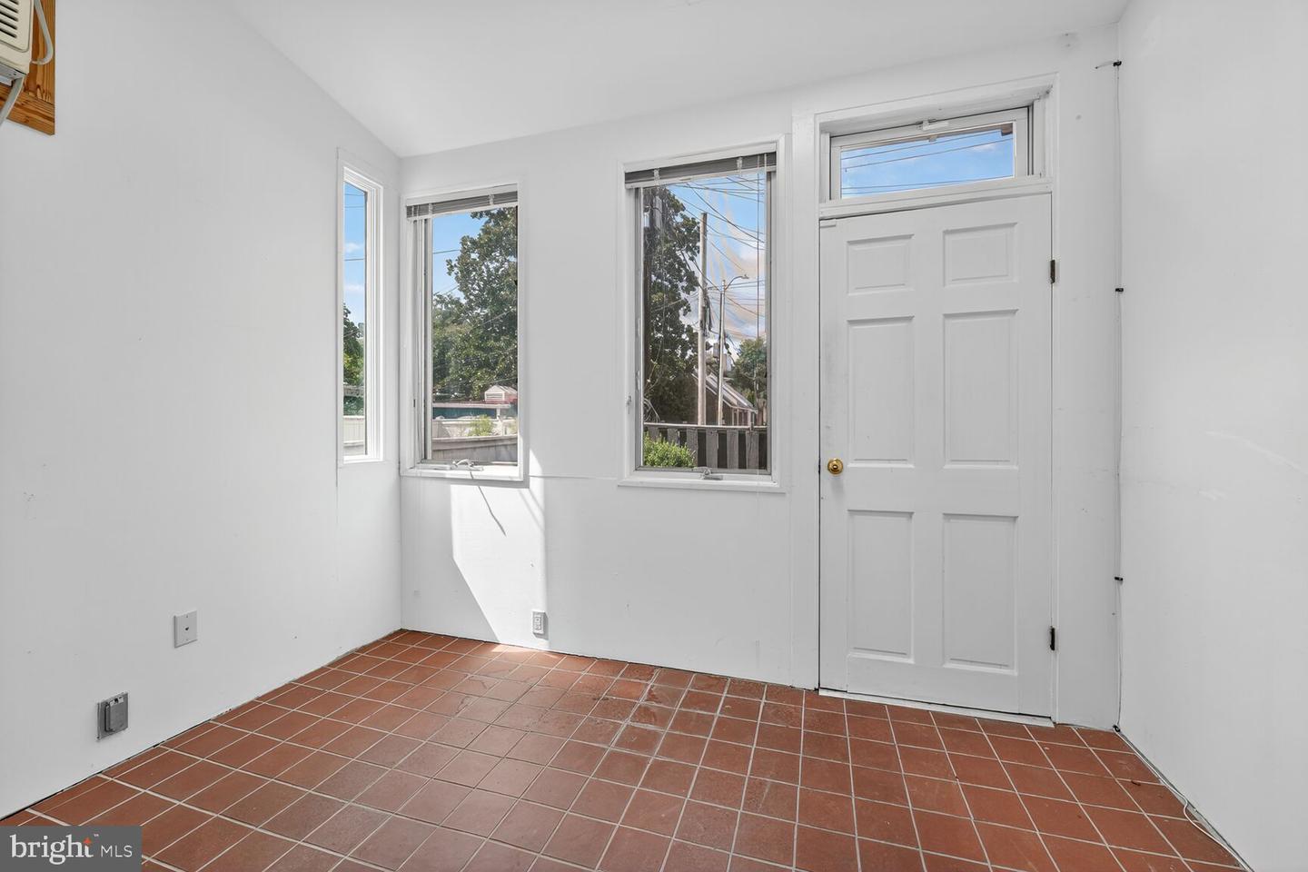 1656 33RD ST NW, WASHINGTON, District Of Columbia 20007, 2 Bedrooms Bedrooms, ,2 BathroomsBathrooms,Residential,For sale,1656 33RD ST NW,DCDC2222888 MLS # DCDC2222888 1656 33RD ST NW, WASHINGTON, District Of Columbia 20007, 2 Bedrooms Bedrooms, ,2 BathroomsBathrooms,Residential,For sale,1656 33RD ST NW,DCDC2222888 MLS # DCDC2222888