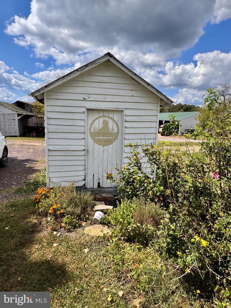 7016 DON RD, MINERAL, Virginia 23117, 3 Bedrooms Bedrooms, ,2 BathroomsBathrooms,Residential,For sale,7016 DON RD,VASP2036316 MLS # VASP2036316