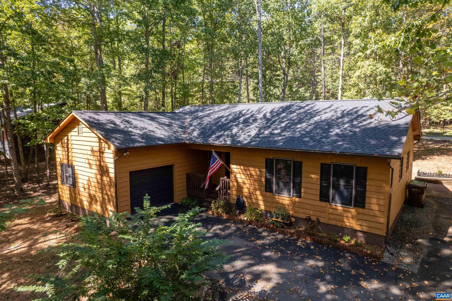 377 JEFFERSON DR, PALMYRA, Virginia 22963, 3 Bedrooms Bedrooms, ,2 BathroomsBathrooms,Residential,For sale,377 JEFFERSON DR,669100 MLS # 669100
