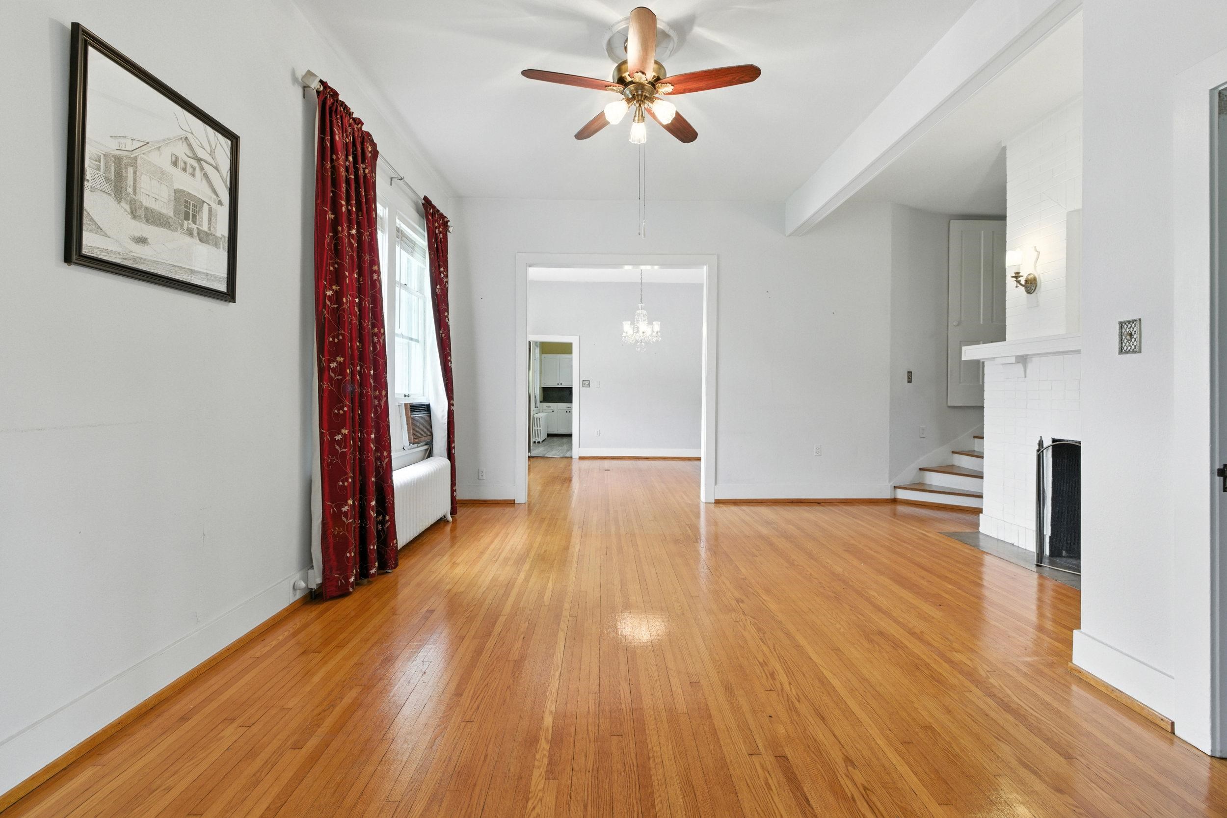 157 S COURT ST, LURAY, Virginia 22835, 3 Bedrooms Bedrooms, ,2 BathroomsBathrooms,Residential,157 S COURT ST,669106 MLS # 669106