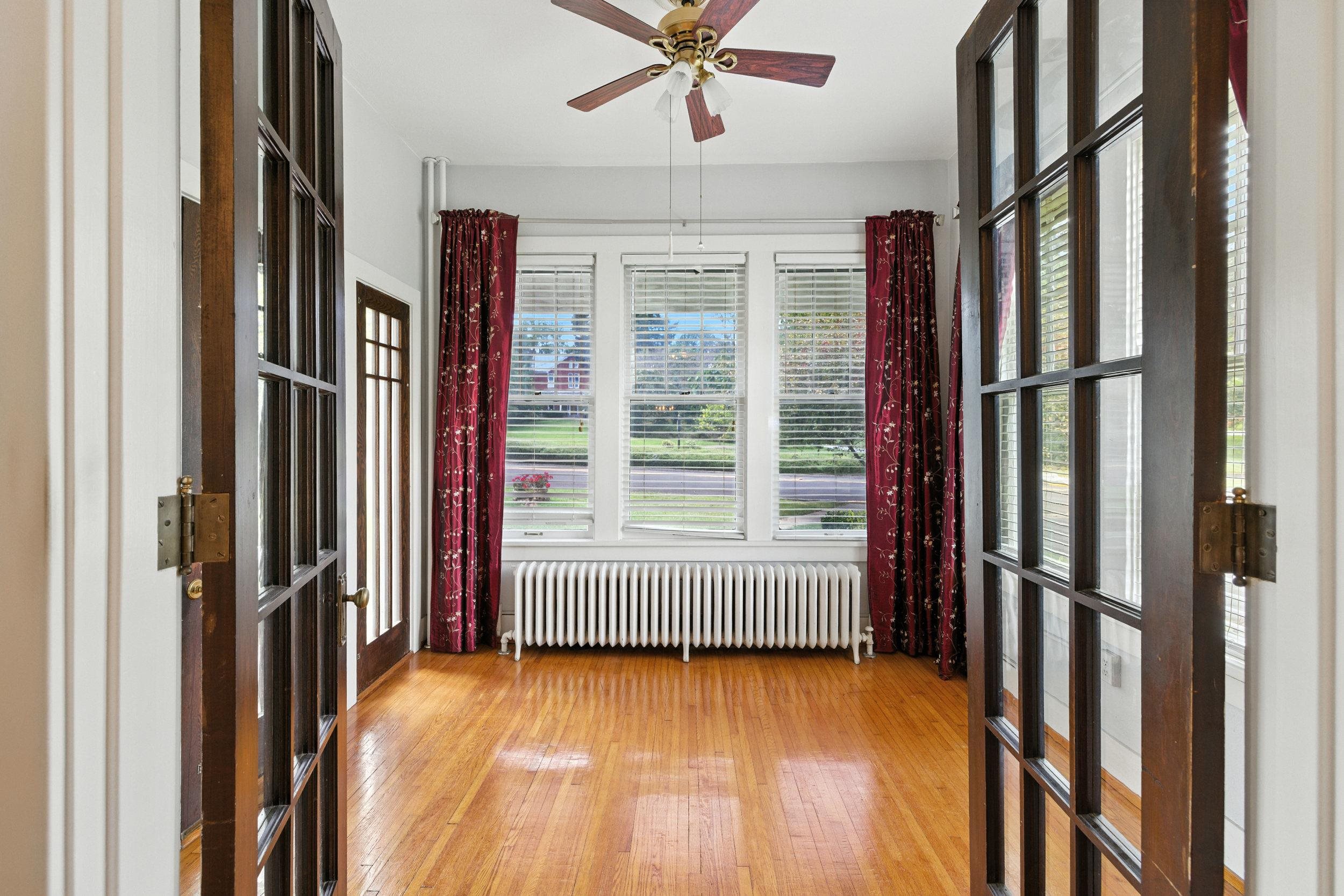 157 S COURT ST, LURAY, Virginia 22835, 3 Bedrooms Bedrooms, ,2 BathroomsBathrooms,Residential,157 S COURT ST,669106 MLS # 669106