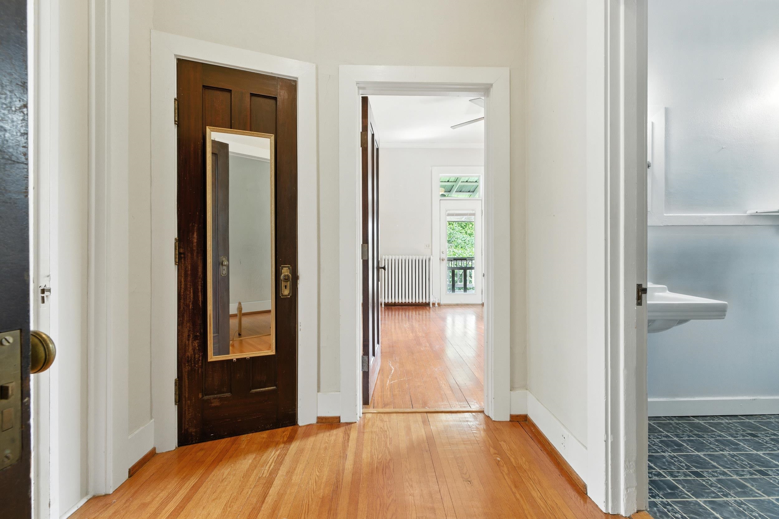 157 S COURT ST, LURAY, Virginia 22835, 3 Bedrooms Bedrooms, ,2 BathroomsBathrooms,Residential,157 S COURT ST,669106 MLS # 669106