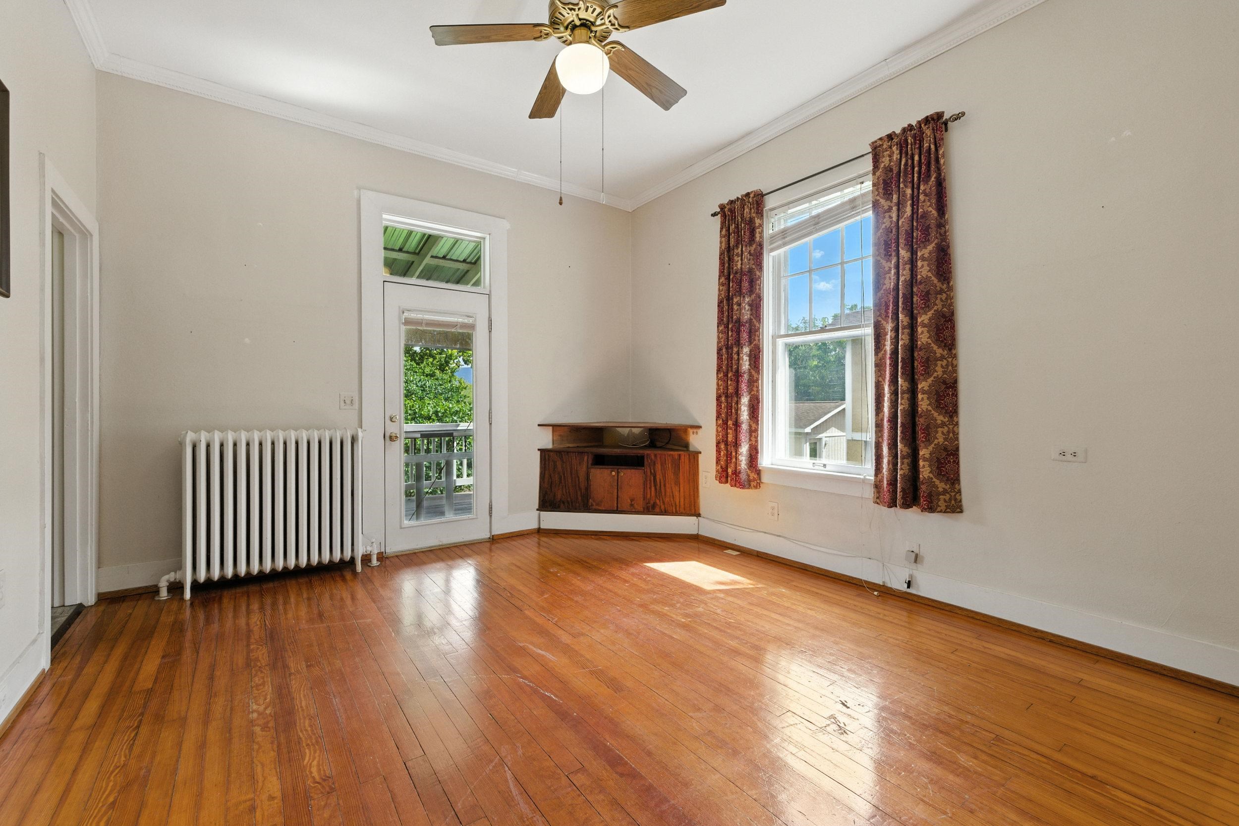157 S COURT ST, LURAY, Virginia 22835, 3 Bedrooms Bedrooms, ,2 BathroomsBathrooms,Residential,157 S COURT ST,669106 MLS # 669106