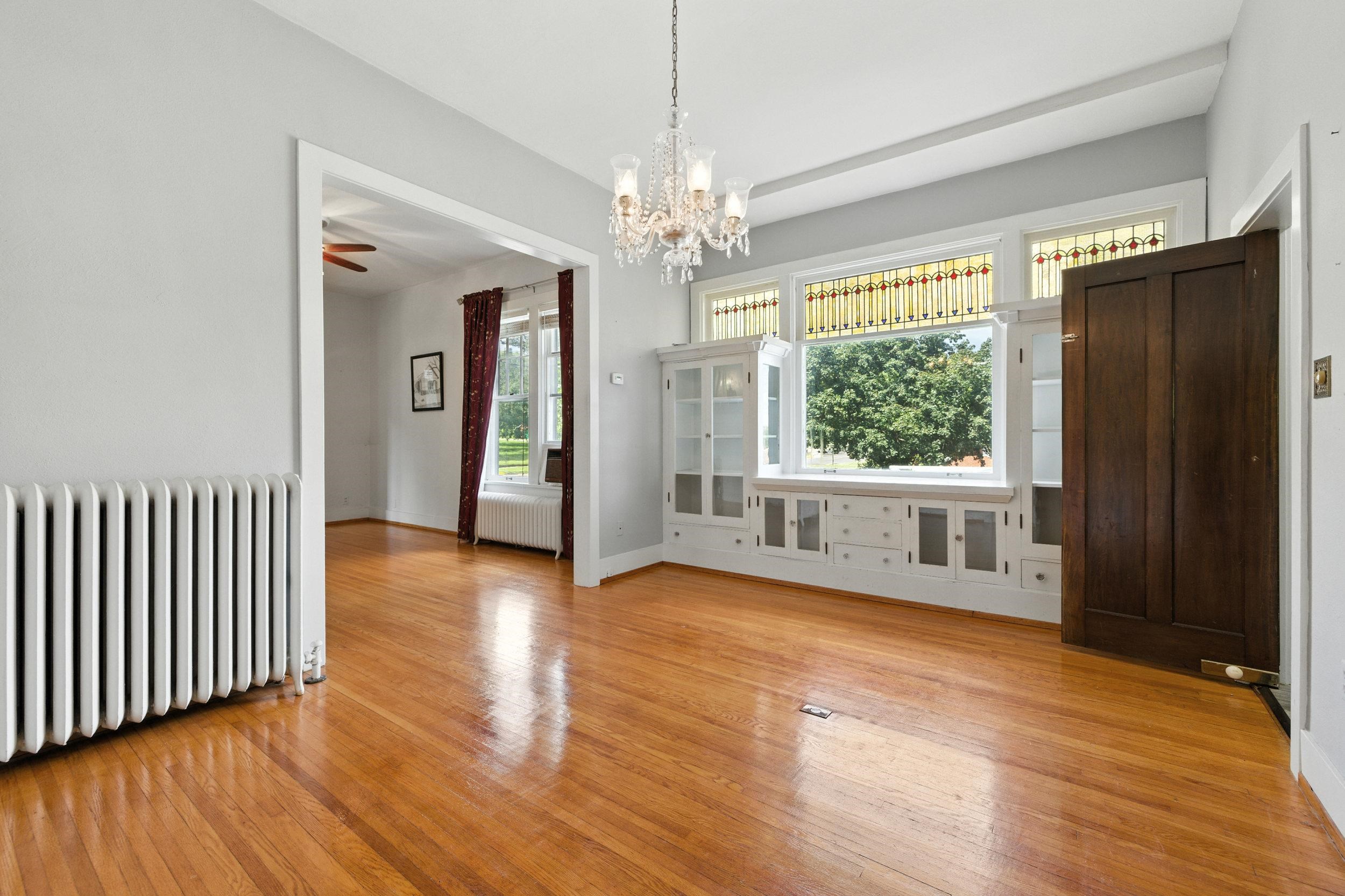 157 S COURT ST, LURAY, Virginia 22835, 3 Bedrooms Bedrooms, ,2 BathroomsBathrooms,Residential,157 S COURT ST,669106 MLS # 669106