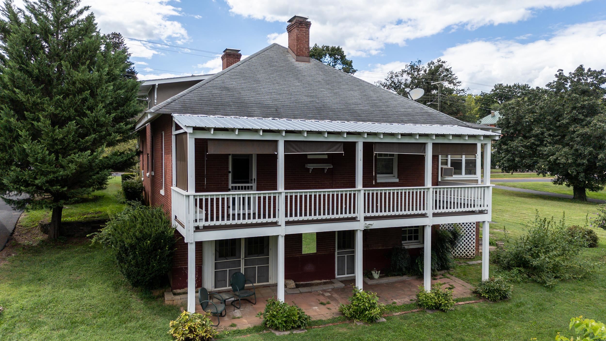 157 S COURT ST, LURAY, Virginia 22835, 3 Bedrooms Bedrooms, ,2 BathroomsBathrooms,Residential,157 S COURT ST,669106 MLS # 669106