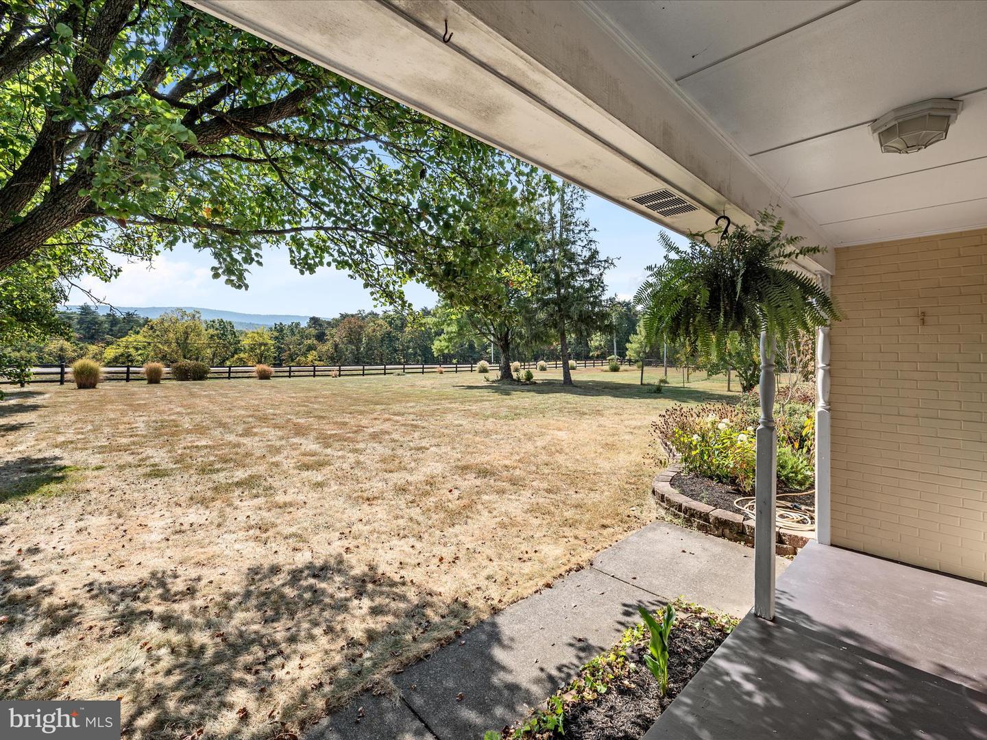 902 CARPERS PIKE, GORE, Virginia 22637, 3 Bedrooms Bedrooms, ,3 BathroomsBathrooms,Residential,For sale,902 CARPERS PIKE,VAFV2035918 MLS # VAFV2035918