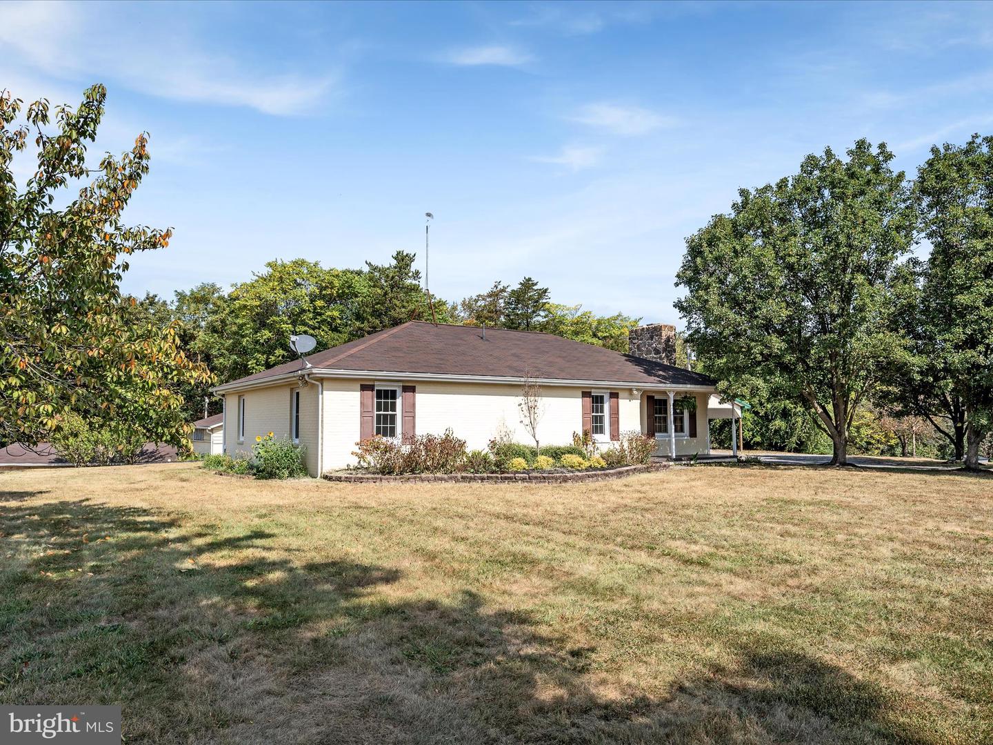 902 CARPERS PIKE, GORE, Virginia 22637, 3 Bedrooms Bedrooms, ,3 BathroomsBathrooms,Residential,For sale,902 CARPERS PIKE,VAFV2035918 MLS # VAFV2035918