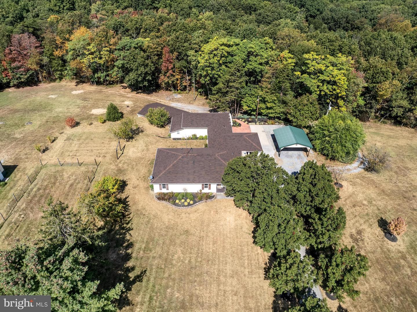 902 CARPERS PIKE, GORE, Virginia 22637, 3 Bedrooms Bedrooms, ,3 BathroomsBathrooms,Residential,For sale,902 CARPERS PIKE,VAFV2035918 MLS # VAFV2035918