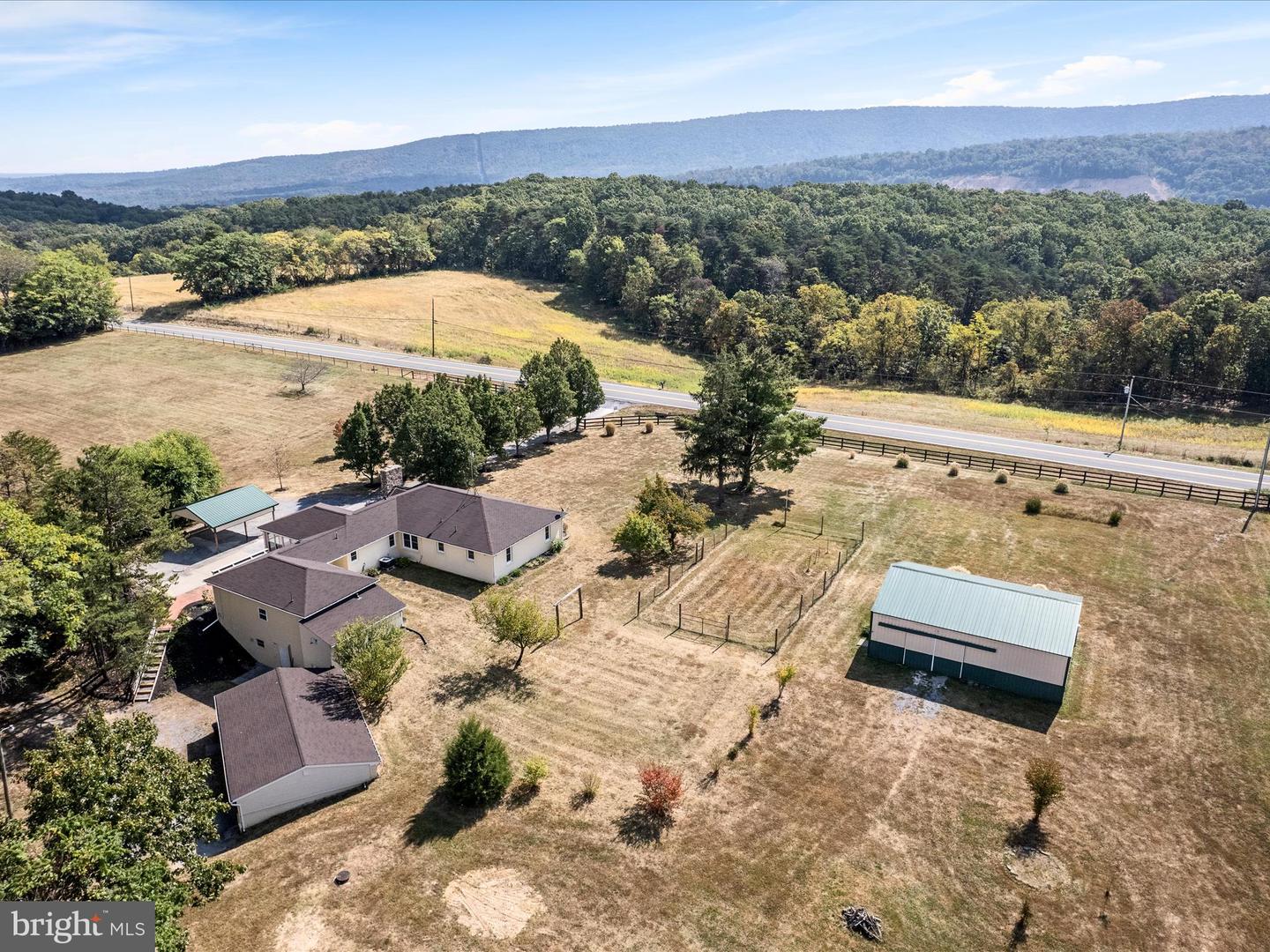 902 CARPERS PIKE, GORE, Virginia 22637, 3 Bedrooms Bedrooms, ,3 BathroomsBathrooms,Residential,For sale,902 CARPERS PIKE,VAFV2035918 MLS # VAFV2035918