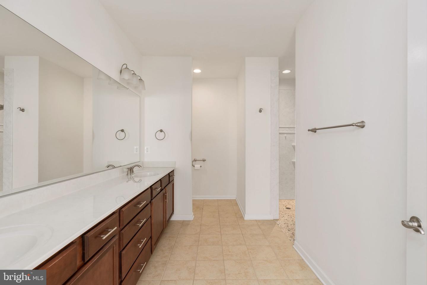12211 GLEN OAKS DR, FREDERICKSBURG, Virginia 22407, 2 Bedrooms Bedrooms, 9 Rooms Rooms,2 BathroomsBathrooms,Residential,For sale,12211 GLEN OAKS DR,VASP2035944 MLS # VASP2035944