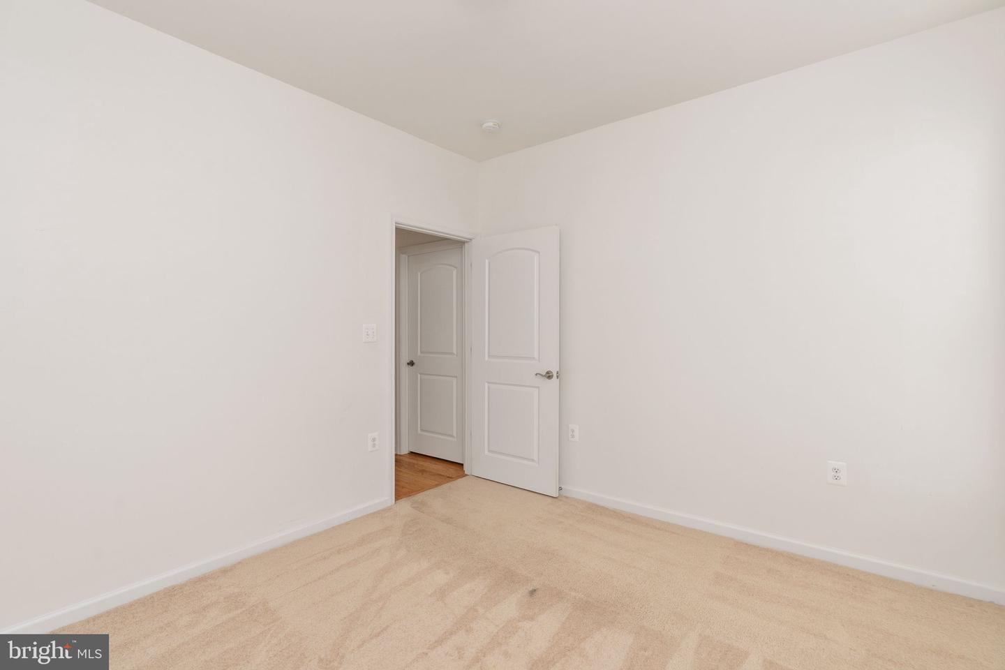 12211 GLEN OAKS DR, FREDERICKSBURG, Virginia 22407, 2 Bedrooms Bedrooms, 9 Rooms Rooms,2 BathroomsBathrooms,Residential,For sale,12211 GLEN OAKS DR,VASP2035944 MLS # VASP2035944