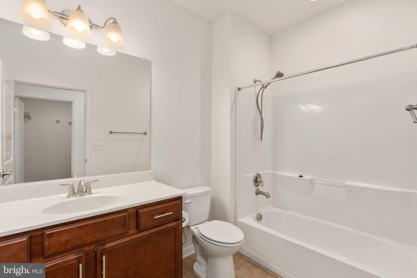 12211 GLEN OAKS DR, FREDERICKSBURG, Virginia 22407, 2 Bedrooms Bedrooms, 9 Rooms Rooms,2 BathroomsBathrooms,Residential,For sale,12211 GLEN OAKS DR,VASP2035944 MLS # VASP2035944