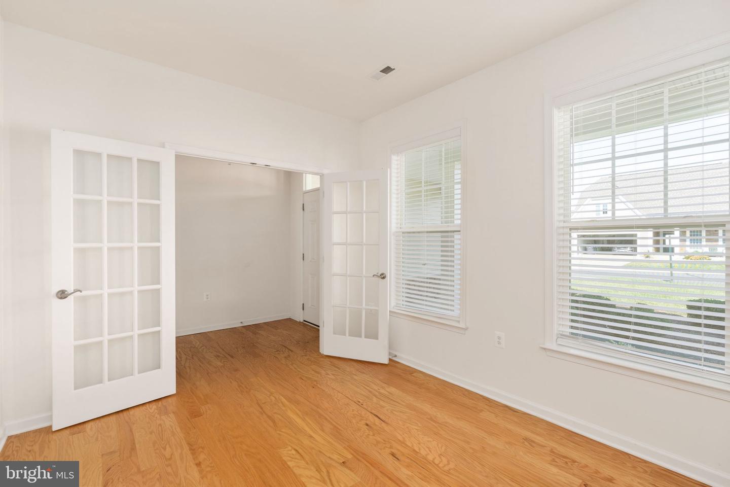 12211 GLEN OAKS DR, FREDERICKSBURG, Virginia 22407, 2 Bedrooms Bedrooms, 9 Rooms Rooms,2 BathroomsBathrooms,Residential,For sale,12211 GLEN OAKS DR,VASP2035944 MLS # VASP2035944