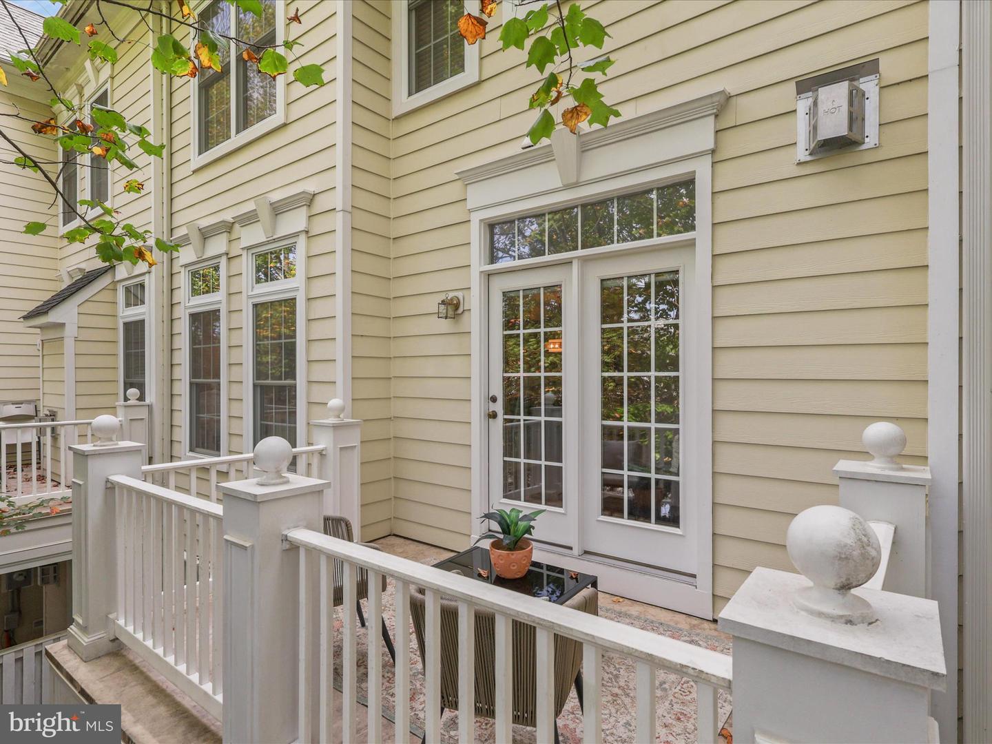 4086 CLOVET DR #32, FAIRFAX, Virginia 22030, 3 Bedrooms Bedrooms, ,3 BathroomsBathrooms,Residential,For sale,4086 CLOVET DR #32,VAFX2265932 MLS # VAFX2265932