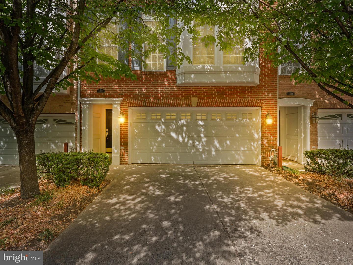 4086 CLOVET DR #32, FAIRFAX, Virginia 22030, 3 Bedrooms Bedrooms, ,3 BathroomsBathrooms,Residential,For sale,4086 CLOVET DR #32,VAFX2265932 MLS # VAFX2265932