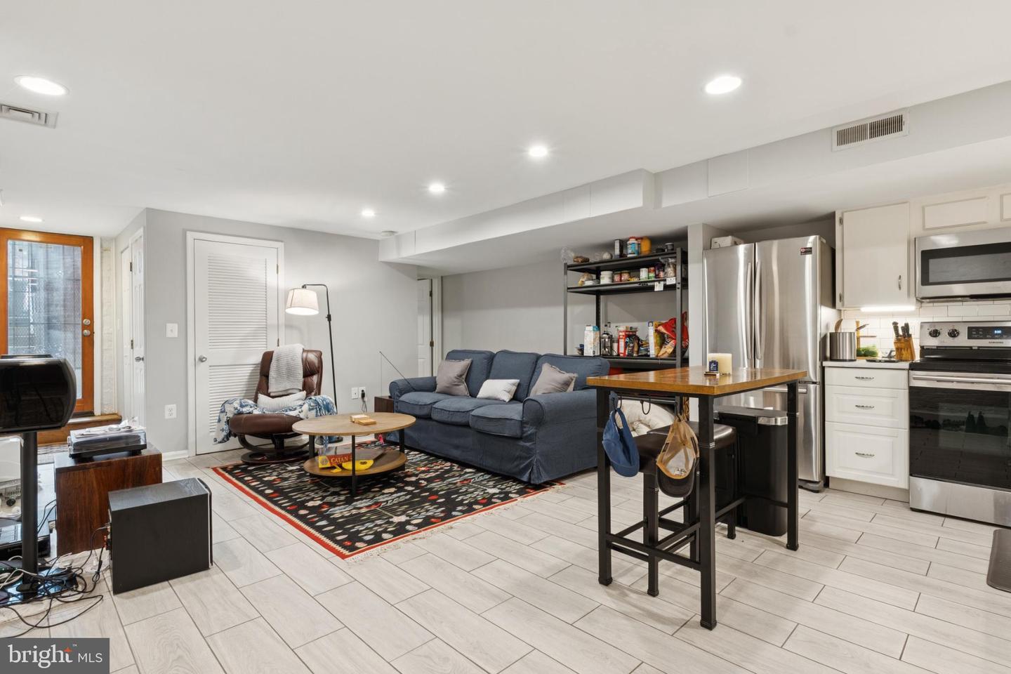 1406 12TH ST NW, WASHINGTON, District Of Columbia 20005, 6 Bedrooms Bedrooms, ,4 BathroomsBathrooms,Residential,For sale,1406 12TH ST NW,DCDC2221726 MLS # DCDC2221726