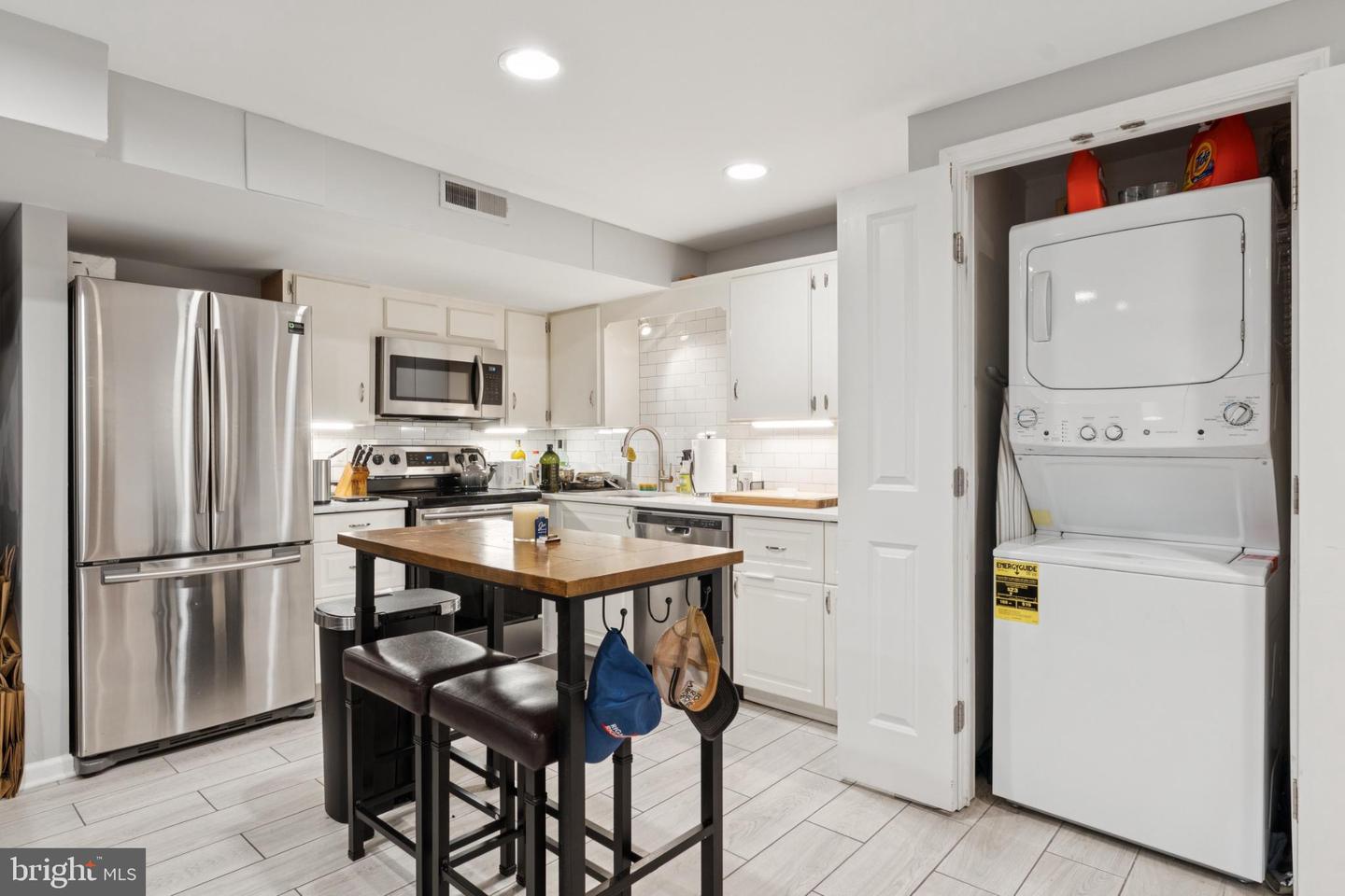 1406 12TH ST NW, WASHINGTON, District Of Columbia 20005, 6 Bedrooms Bedrooms, ,4 BathroomsBathrooms,Residential,For sale,1406 12TH ST NW,DCDC2221726 MLS # DCDC2221726