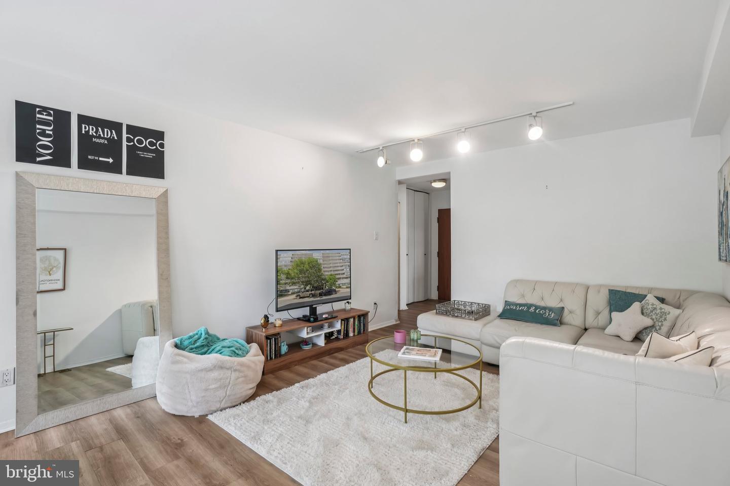 730 24TH ST NW #205, WASHINGTON, District Of Columbia 20037, 1 Bedroom Bedrooms, ,1 BathroomBathrooms,Residential,For sale,730 24TH ST NW #205,DCDC2221800 MLS # DCDC2221800 730 24TH ST NW #205, WASHINGTON, District Of Columbia 20037, 1 Bedroom Bedrooms, ,1 BathroomBathrooms,Residential,For sale,730 24TH ST NW #205,DCDC2221800 MLS # DCDC2221800