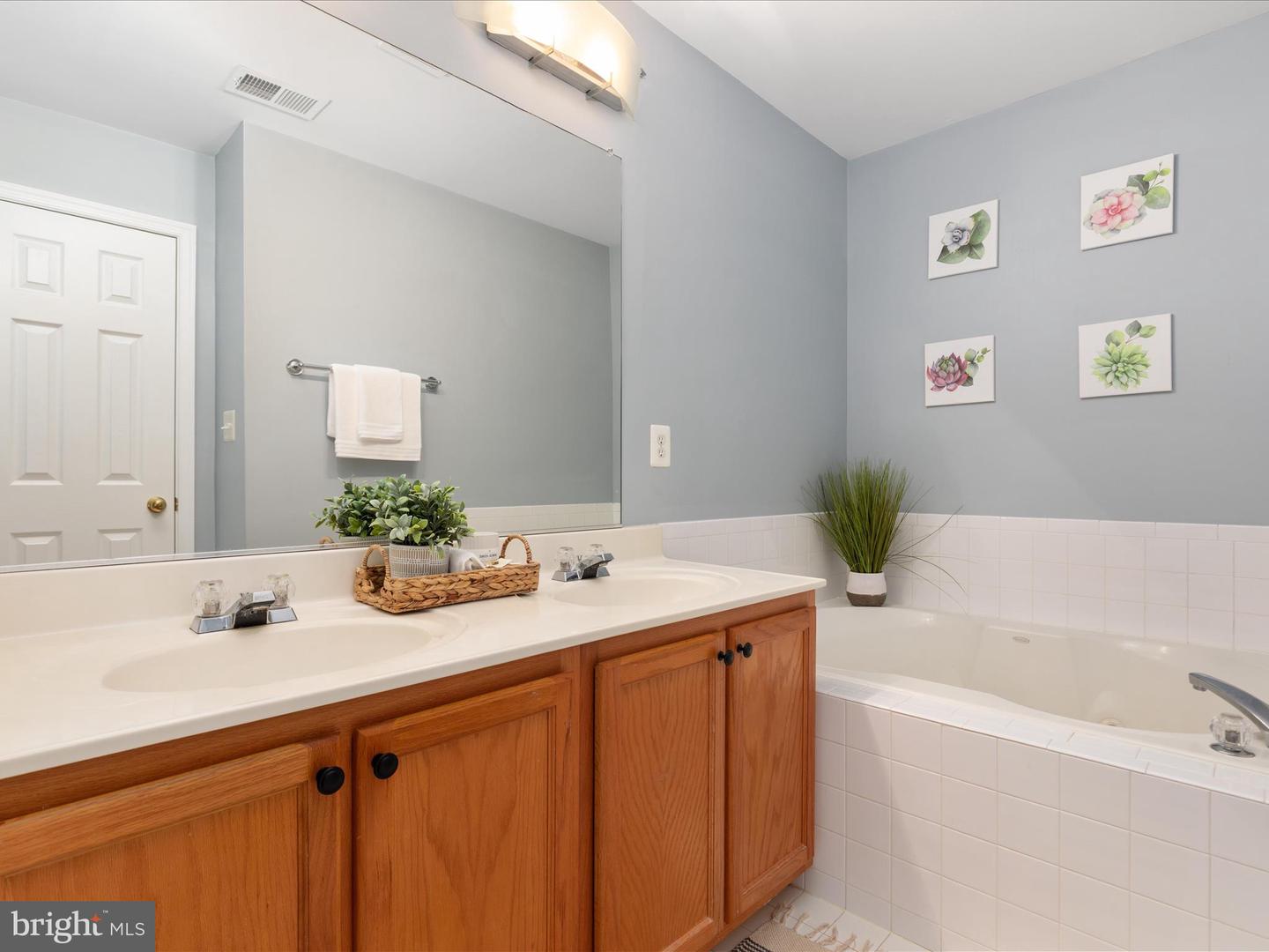12750 BREWLAND WAY, BRISTOW, Virginia 20136, 3 Bedrooms Bedrooms, ,3 BathroomsBathrooms,Residential,For sale,12750 BREWLAND WAY,VAPW2104140 MLS # VAPW2104140