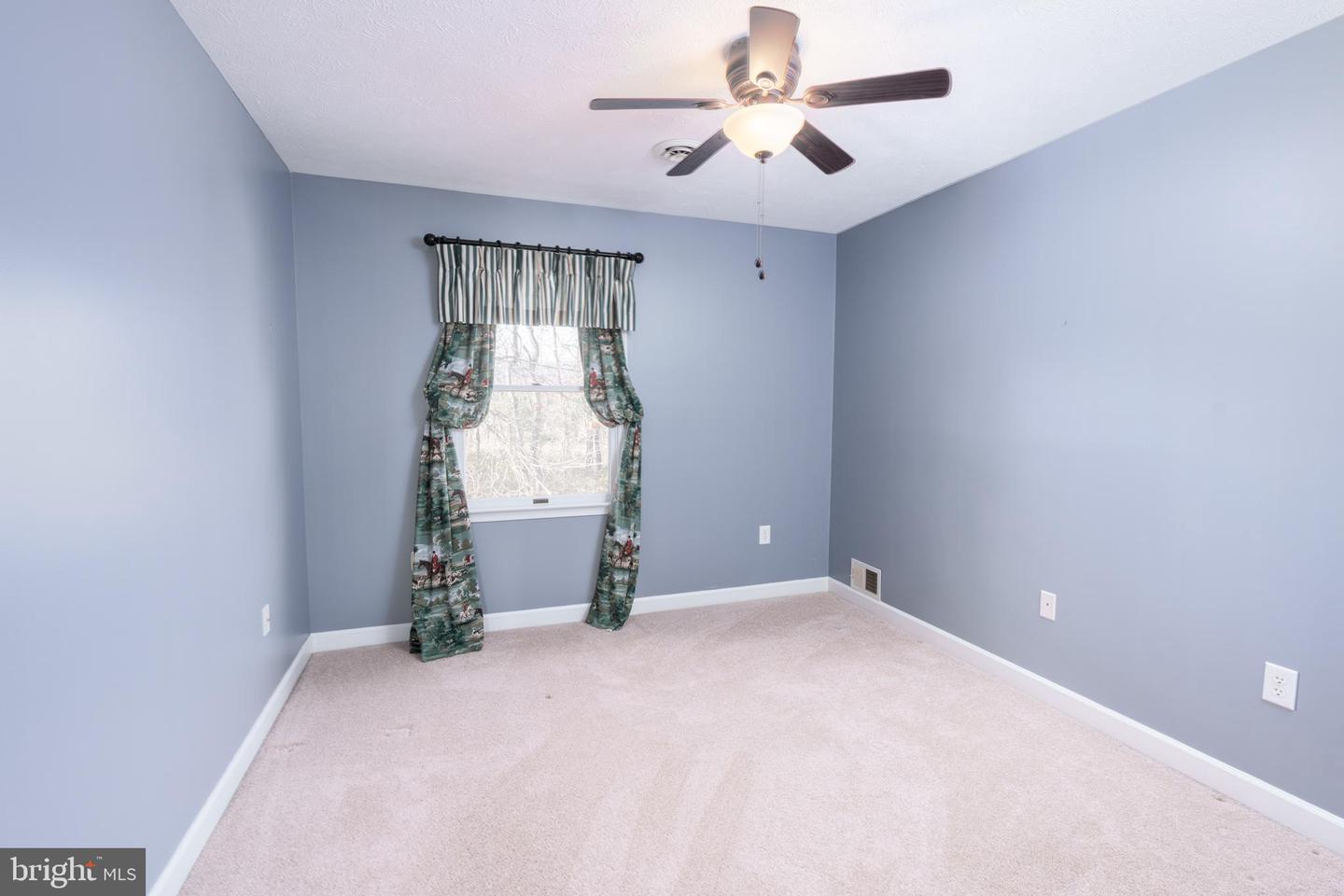 123 OAK HILL DR, WOODSTOCK, Virginia 22664, 3 Bedrooms Bedrooms, ,3 BathroomsBathrooms,Residential,For sale,123 OAK HILL DR,VASH2012552 MLS # VASH2012552 123 OAK HILL DR, WOODSTOCK, Virginia 22664, 3 Bedrooms Bedrooms, ,3 BathroomsBathrooms,Residential,For sale,123 OAK HILL DR,VASH2012552 MLS # VASH2012552