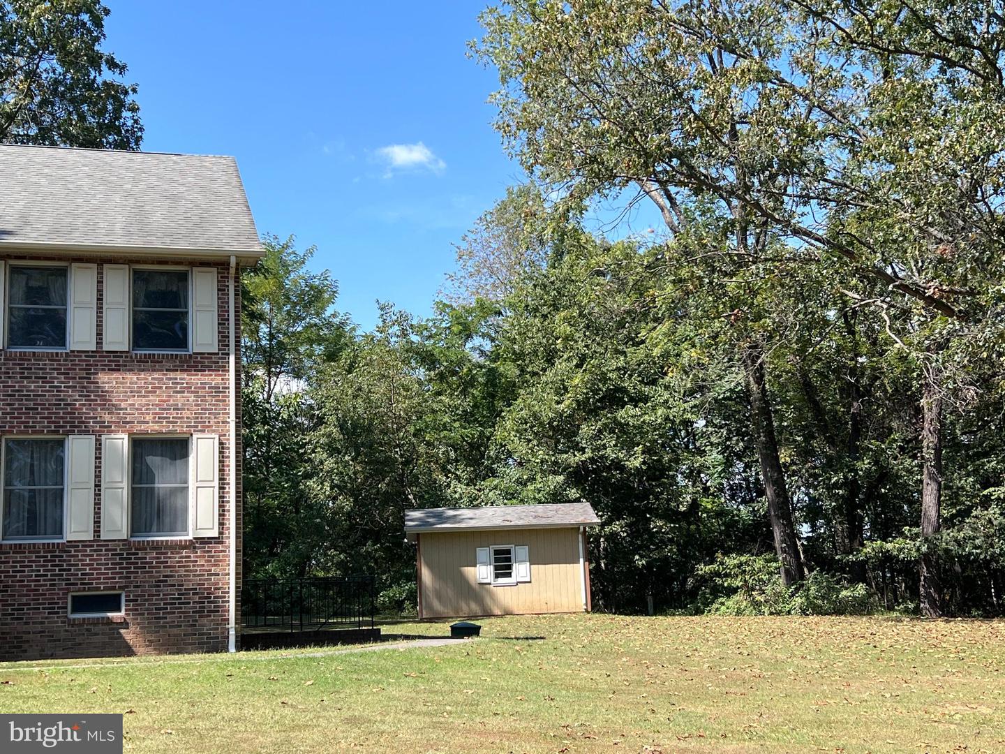 123 OAK HILL DR, WOODSTOCK, Virginia 22664, 3 Bedrooms Bedrooms, ,3 BathroomsBathrooms,Residential,For sale,123 OAK HILL DR,VASH2012552 MLS # VASH2012552 123 OAK HILL DR, WOODSTOCK, Virginia 22664, 3 Bedrooms Bedrooms, ,3 BathroomsBathrooms,Residential,For sale,123 OAK HILL DR,VASH2012552 MLS # VASH2012552