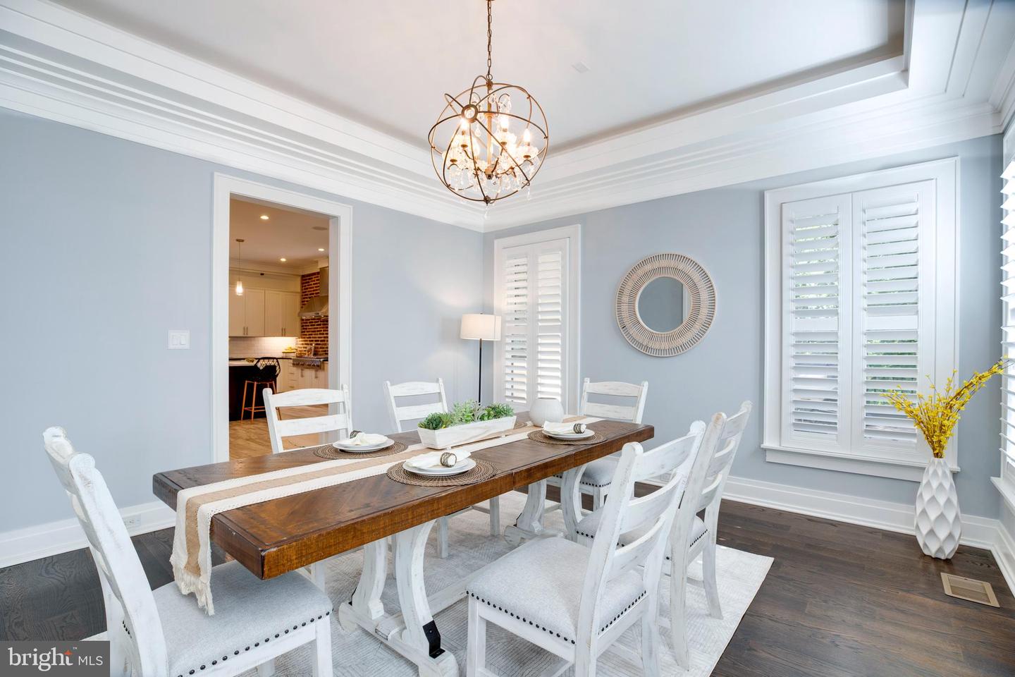 510 WALKER ST SW, VIENNA, Virginia 22180, 5 Bedrooms Bedrooms, ,4 BathroomsBathrooms,Residential,For sale,510 WALKER ST SW,VAFX2267652 MLS # VAFX2267652