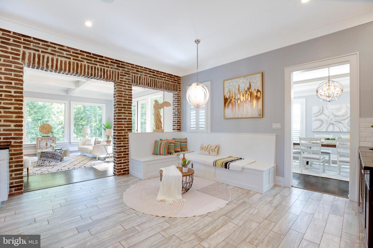 510 WALKER ST SW, VIENNA, Virginia 22180, 5 Bedrooms Bedrooms, ,4 BathroomsBathrooms,Residential,For sale,510 WALKER ST SW,VAFX2267652 MLS # VAFX2267652