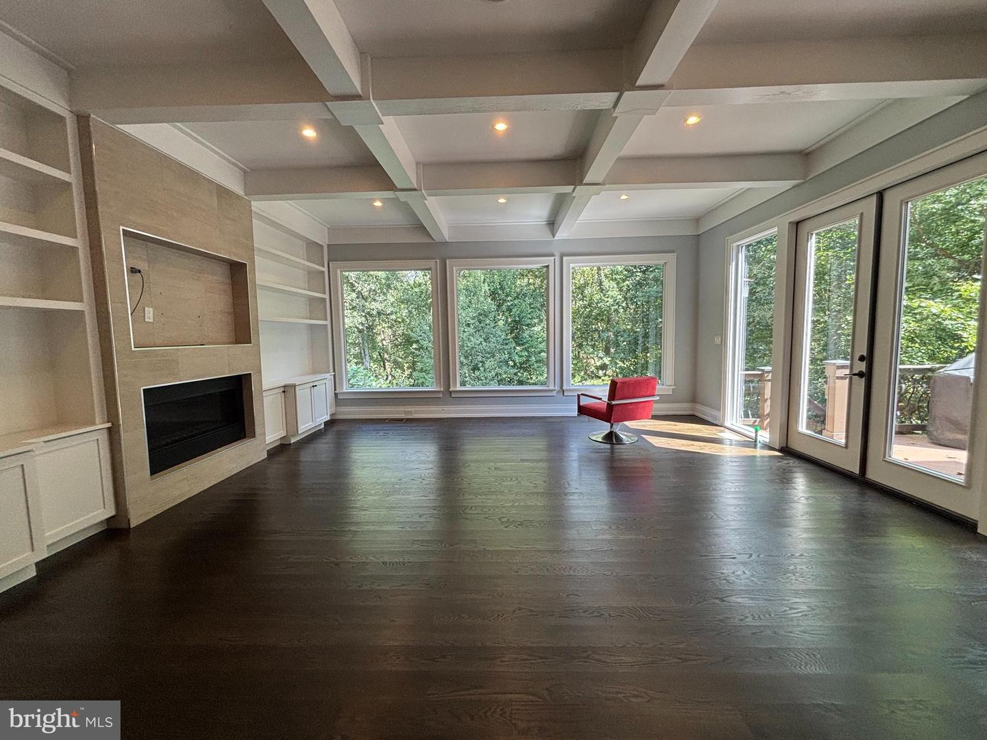 510 WALKER ST SW, VIENNA, Virginia 22180, 5 Bedrooms Bedrooms, ,4 BathroomsBathrooms,Residential,For sale,510 WALKER ST SW,VAFX2267652 MLS # VAFX2267652