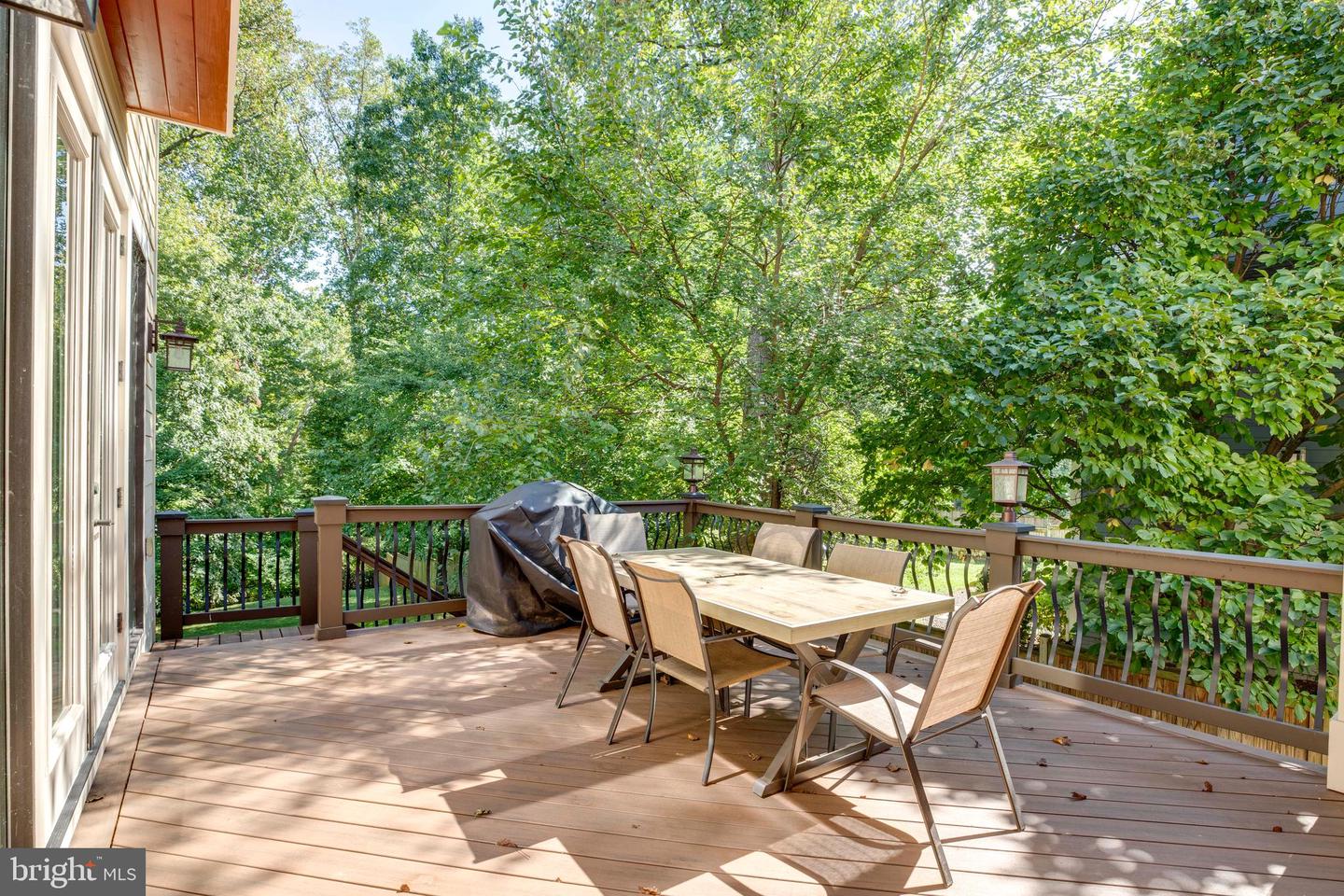 510 WALKER ST SW, VIENNA, Virginia 22180, 5 Bedrooms Bedrooms, ,4 BathroomsBathrooms,Residential,For sale,510 WALKER ST SW,VAFX2267652 MLS # VAFX2267652