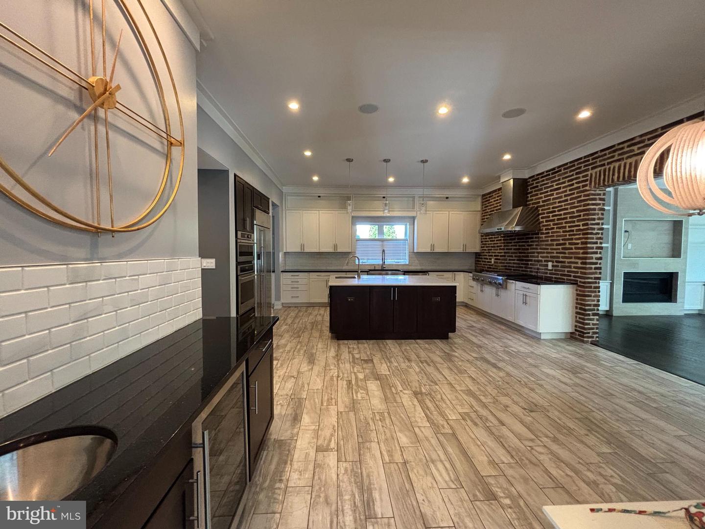 510 WALKER ST SW, VIENNA, Virginia 22180, 5 Bedrooms Bedrooms, ,4 BathroomsBathrooms,Residential,For sale,510 WALKER ST SW,VAFX2267652 MLS # VAFX2267652