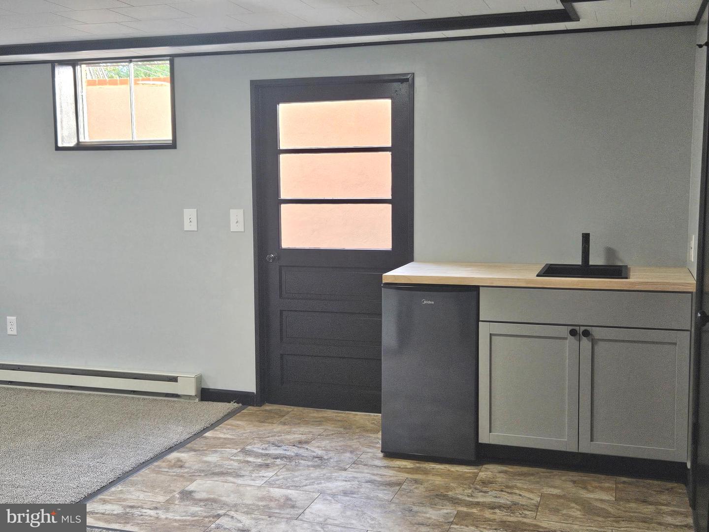 421 SUPERIOR AVE, WINCHESTER, Virginia 22601, 3 Bedrooms Bedrooms, ,2 BathroomsBathrooms,Residential,For sale,421 SUPERIOR AVE,VAWI2009092 MLS # VAWI2009092